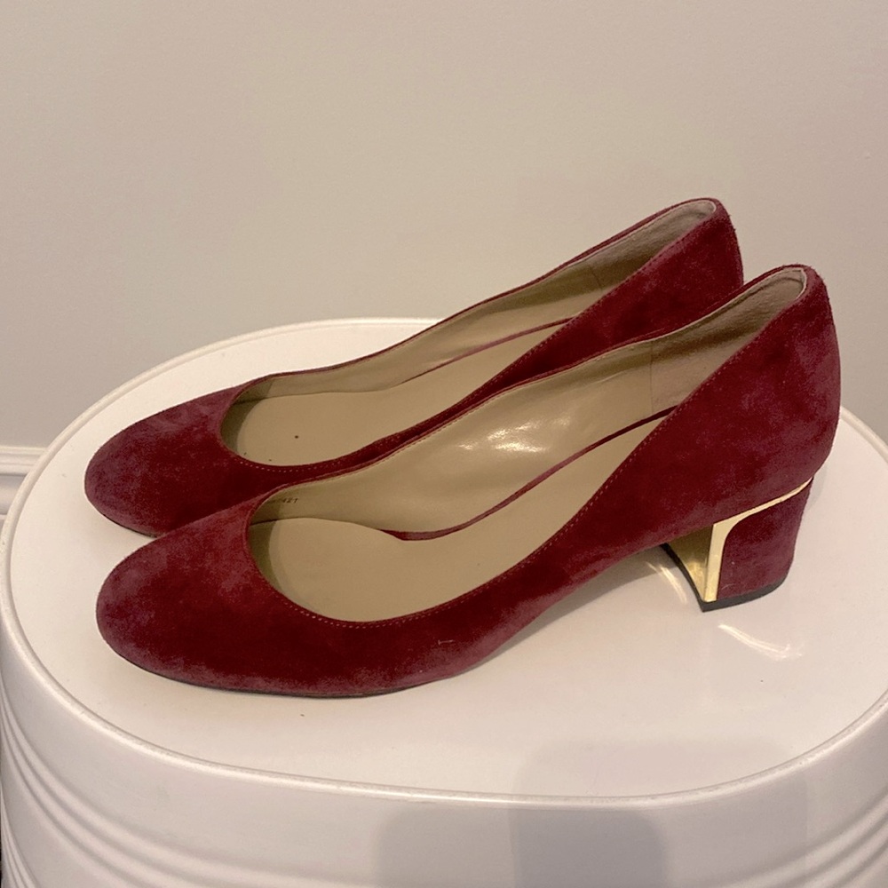Burgundy Suede Heels - Ann Taylor Sz 10
